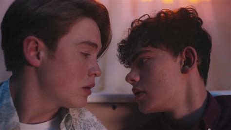 Watch the First Trailer For Netflix's Gay, Teen Romance Series.